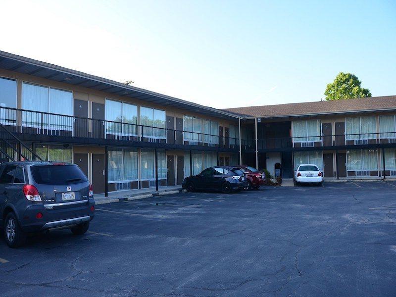 Days Inn Рола Екстериор снимка