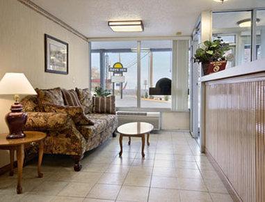 Days Inn Рола Екстериор снимка